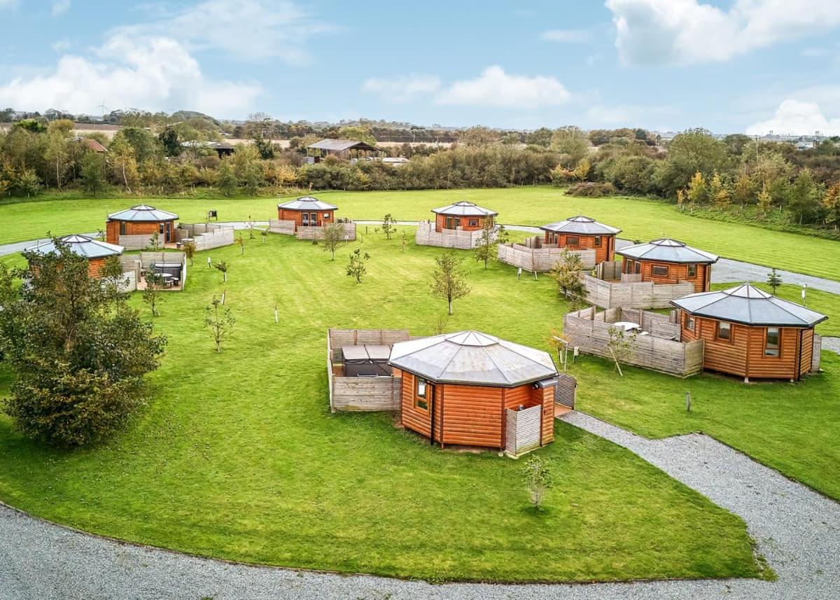 Green Meadows Park Garton Exterior photo